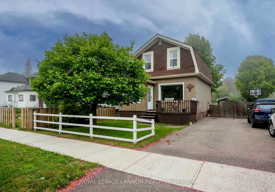 123-francis-street-w-thunder-bay-ontario-x13433740