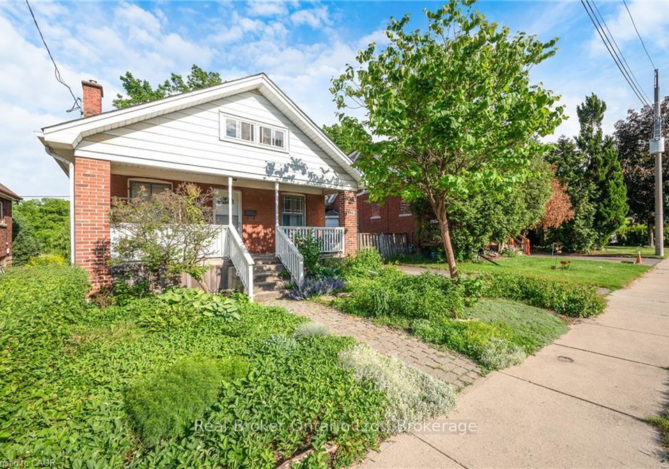 295-keswick-court-hamilton-ontario-x13433748