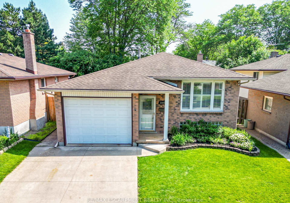 6444-armstrong-drive-niagara-falls-ontario-x13434192