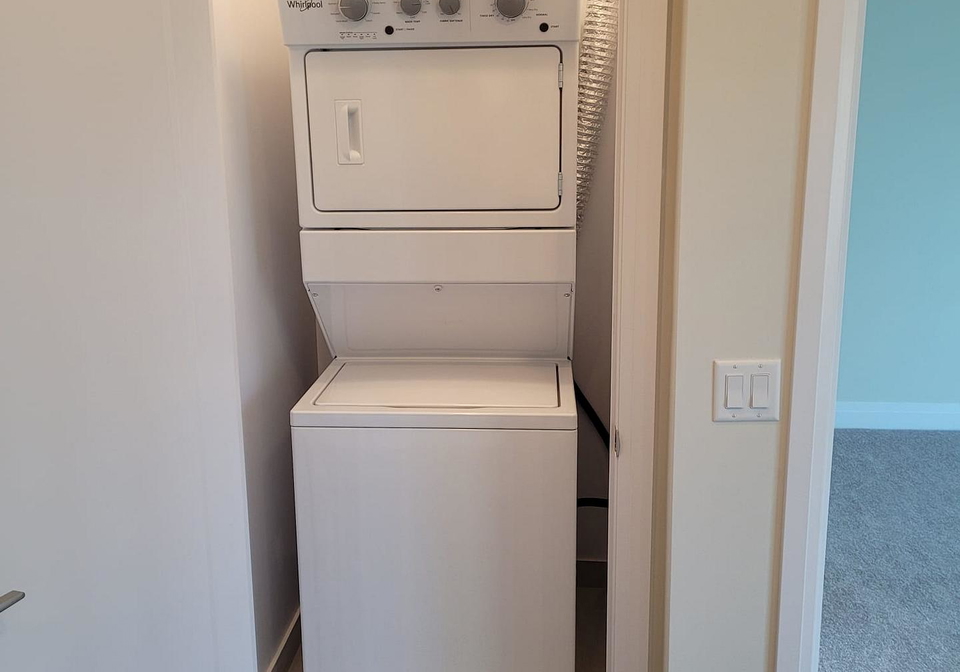 16-concord-place-grimsby-ontario-x13434318