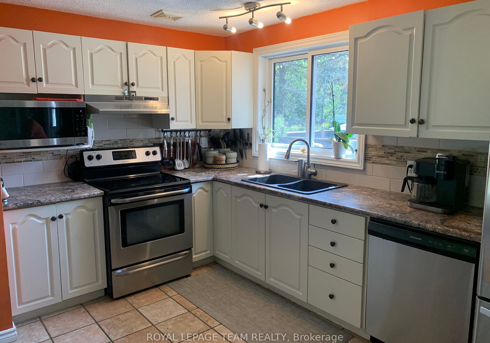 690-limerick-road-north-grenville-ontario-x13434426
