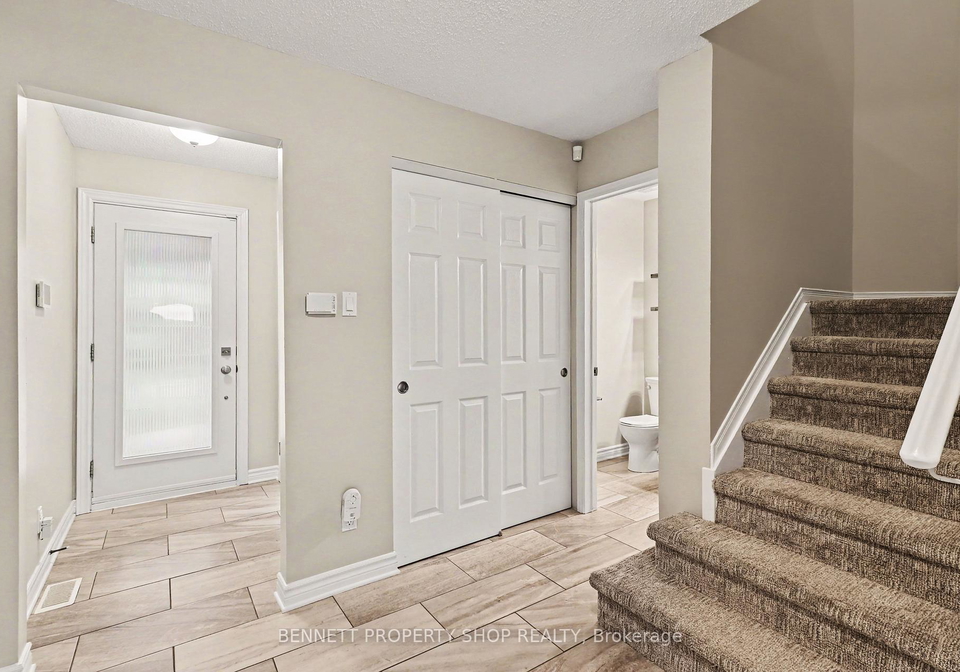 1474-delia-crescent-ottawa-ontario-x13434480