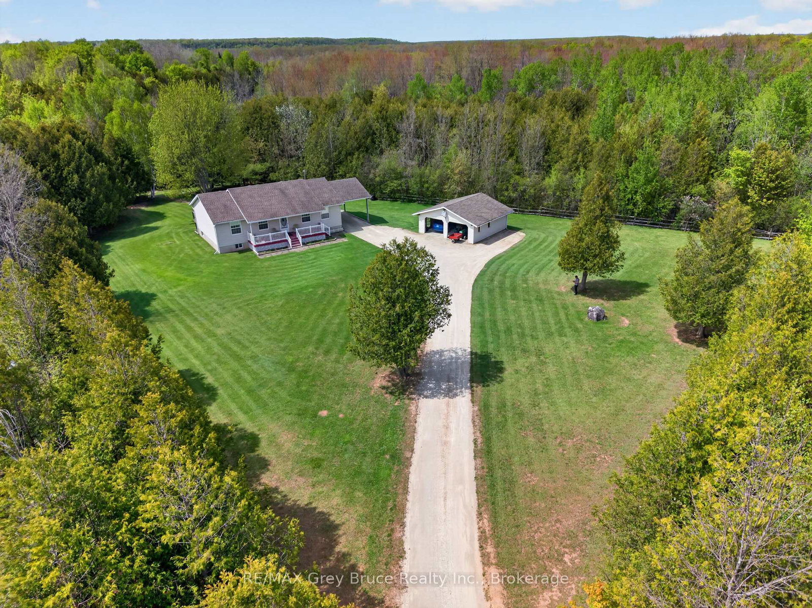 259106-sarawak-keppel-townline-georgian-bluffs-ontario-x13434578