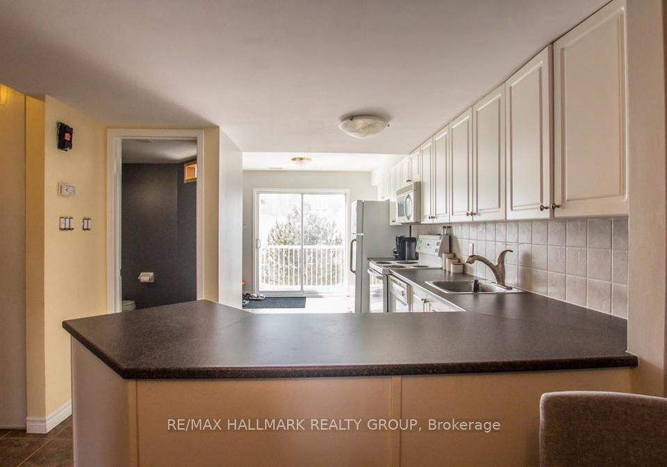 330-cresthaven-drive-ottawa-ontario-x13434902