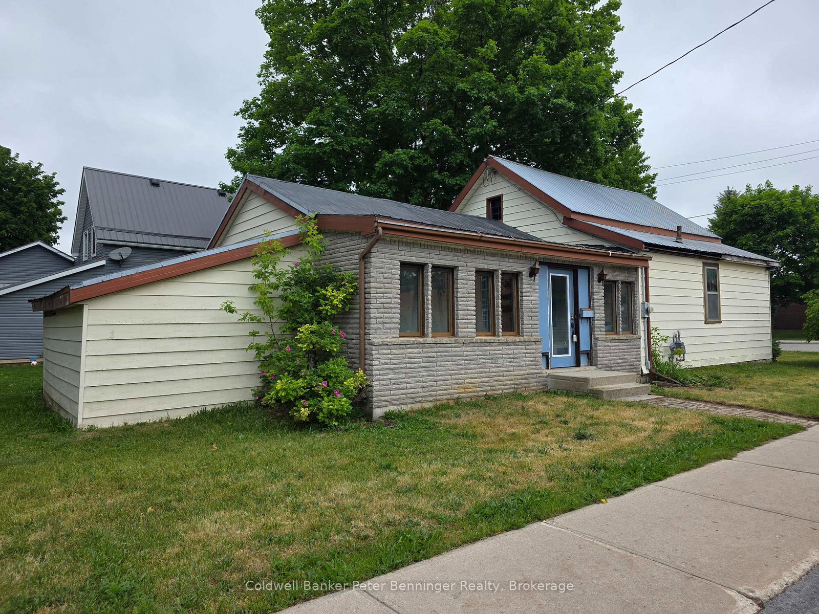 21-peter-street-s-brockton-ontario-x13434912