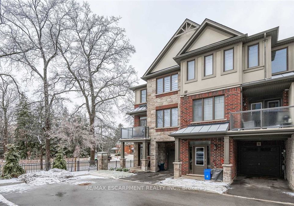 10-showers-lane-hamilton-ontario-x13435196