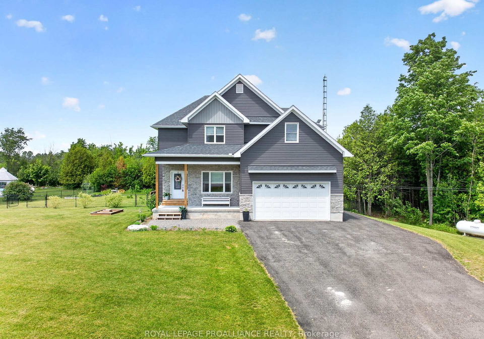 7468-county-road-21-augusta-ontario-x13435446