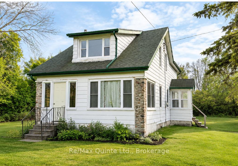 1066-old-highway-2-quinte-west-ontario-x13435754