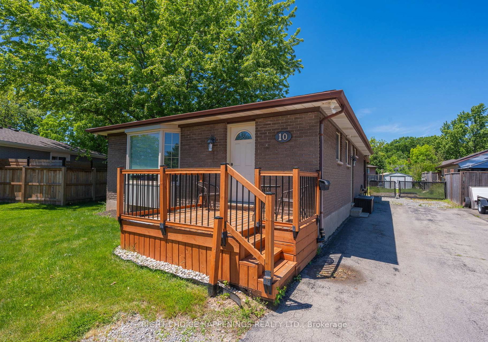 10-newleaf-crescent-welland-ontario-x13435782