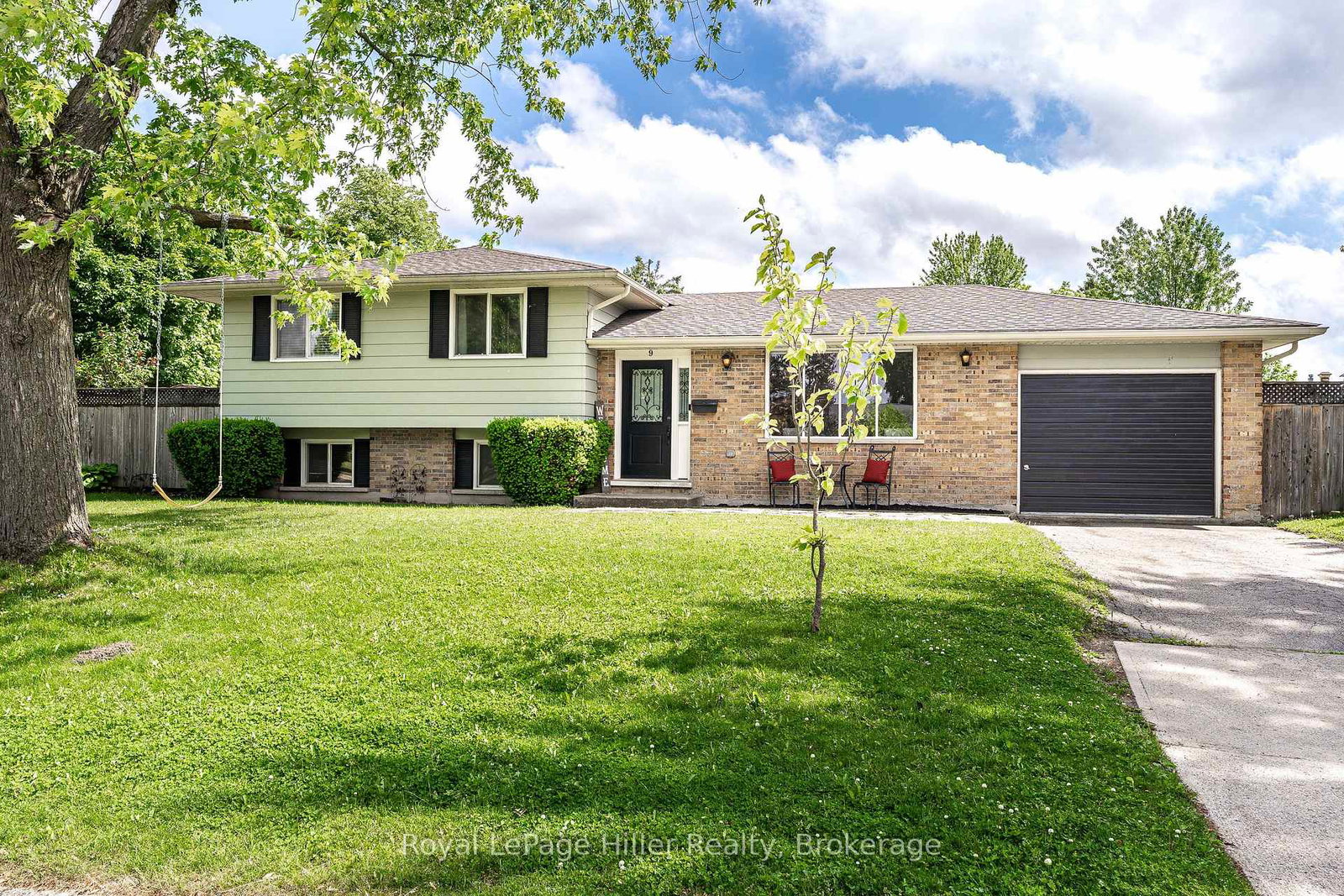 9-simpson-court-stratford-ontario-x13435822