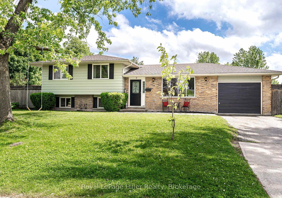 9-simpson-court-stratford-ontario-x13435822