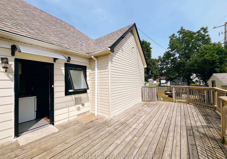 70-courtwright-street-fort-erie-ontario-x13435834