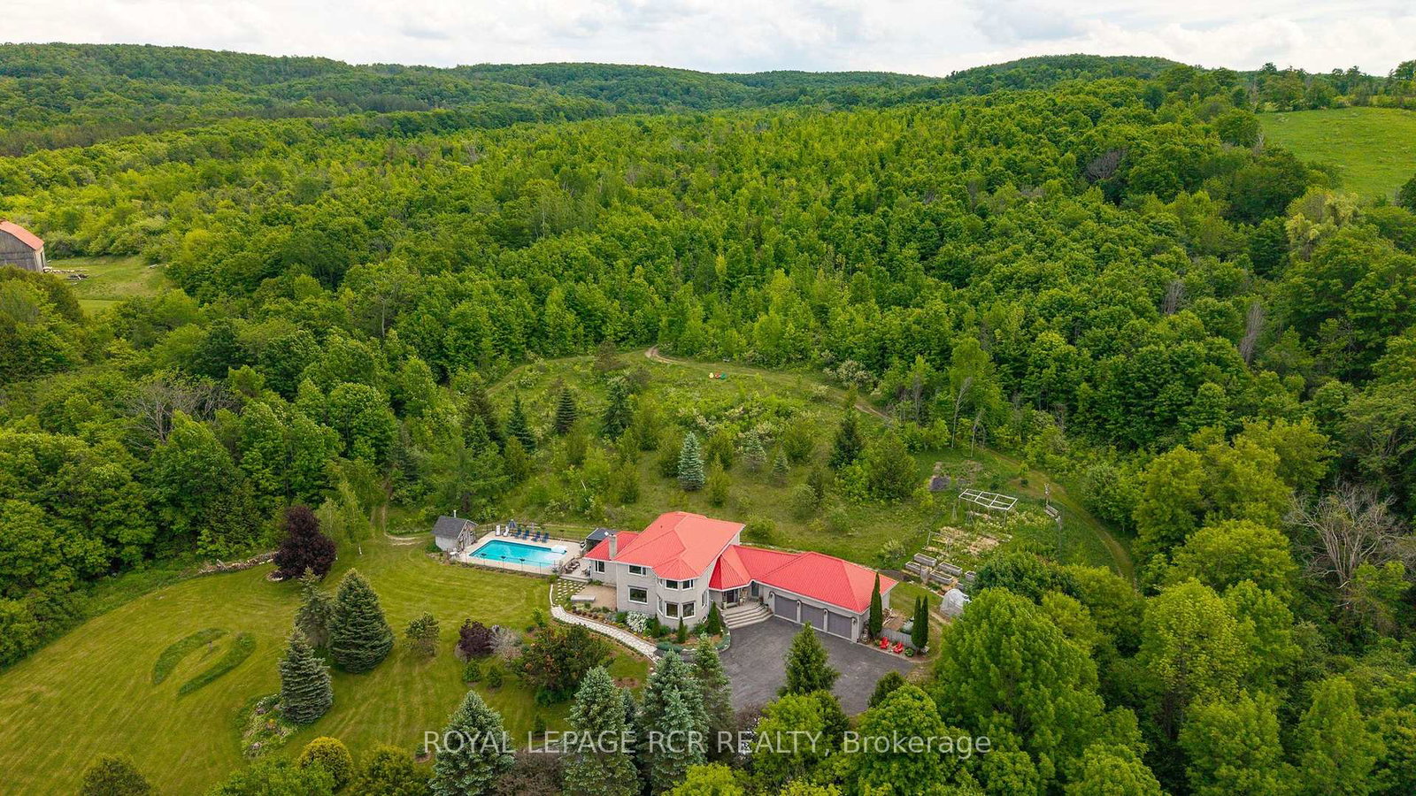 529648-osprey-the-blue-mountains-townline-grey-highlands-ontario-x13435902