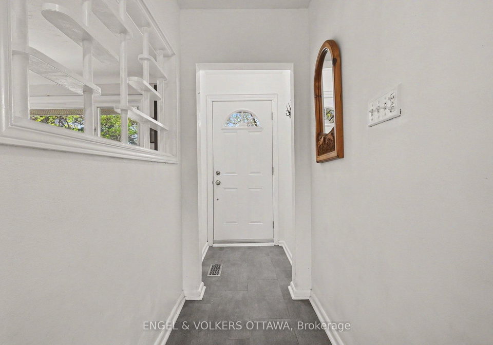 1113-field-street-ottawa-ontario-x13435946