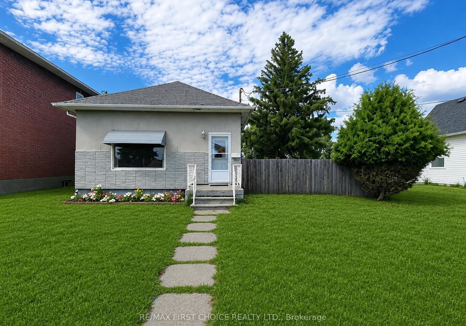 240-third-street-w-fort-frances-ontario-x13436230