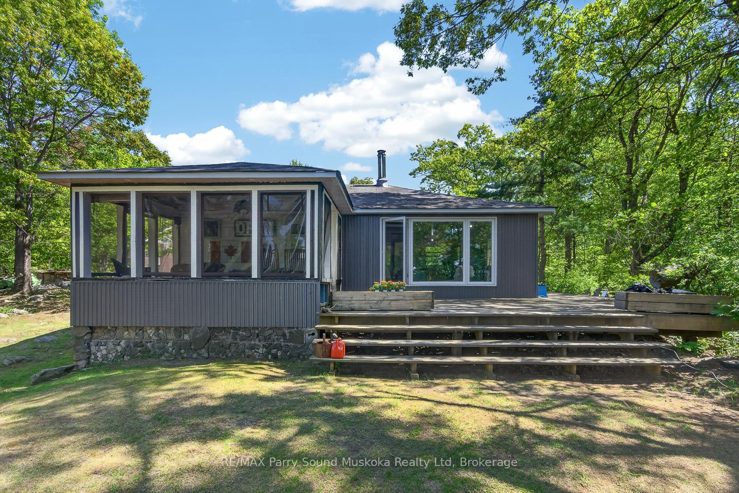 130-healey-lake-water-island-the-archipelago-ontario-x13436308