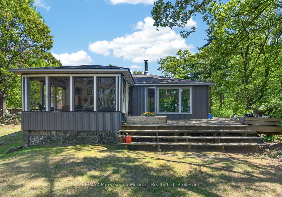 130-healey-lake-water-island-the-archipelago-ontario-x13436308
