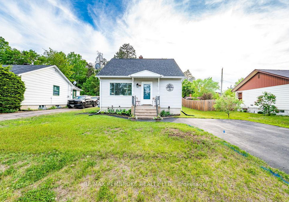 14-summit-street-deep-river-ontario-x13436428