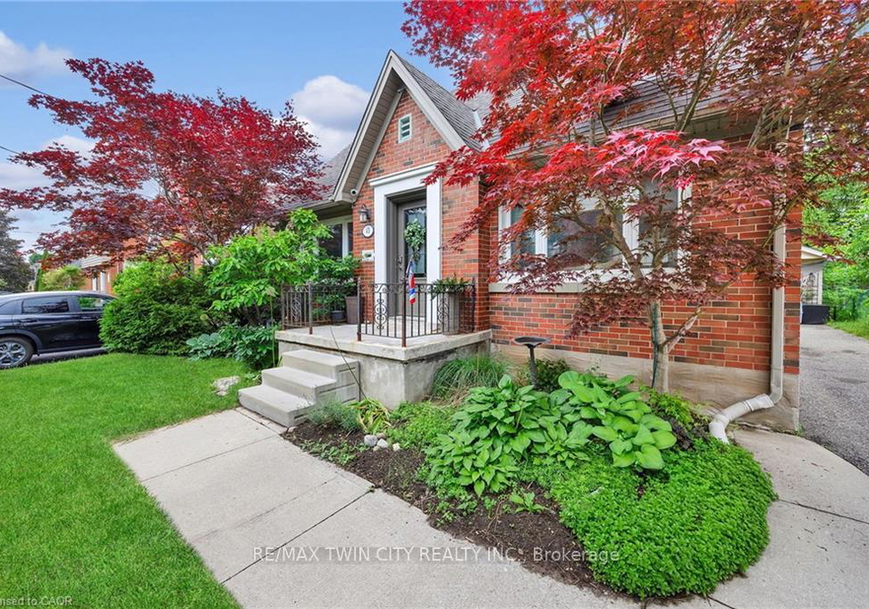 45-glendale-road-kitchener-ontario-x13436458