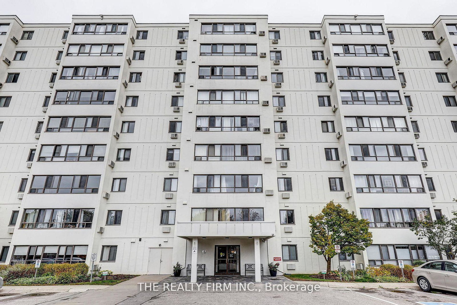 135-baseline-road-w-london-south-ontario-x13436606
