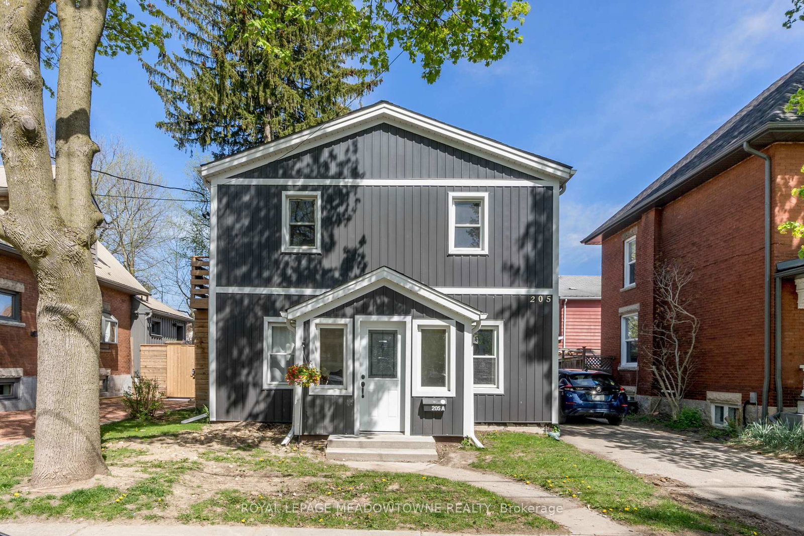 205-liverpool-street-guelph-ontario-x13436698