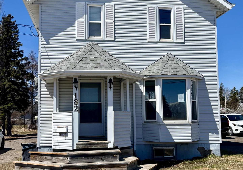 182-high-street-n-thunder-bay-ontario-x13436822