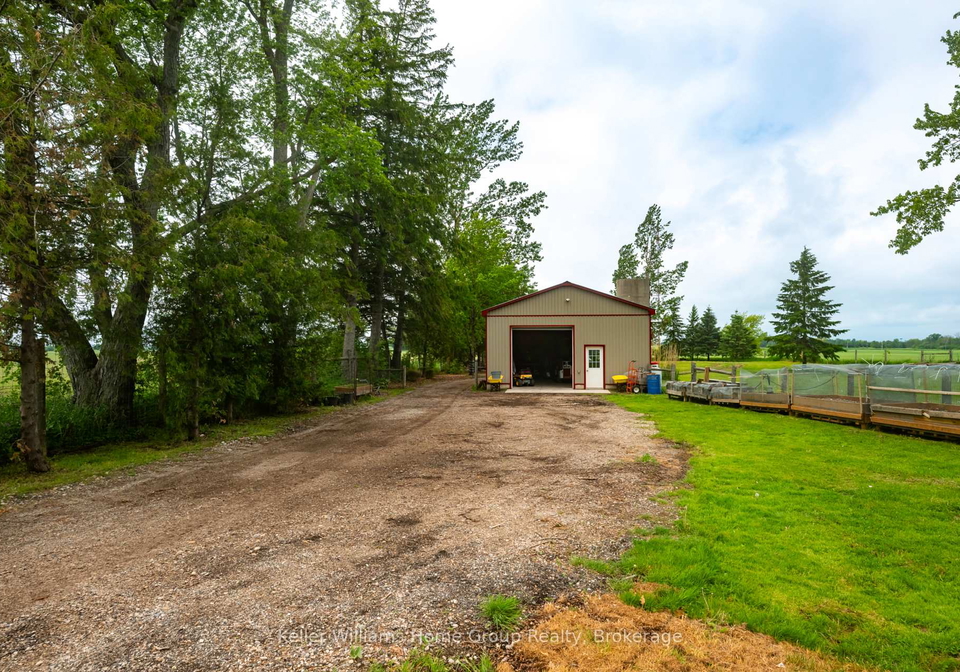 7866-sideroad-18-road-mapleton-ontario-x13436848