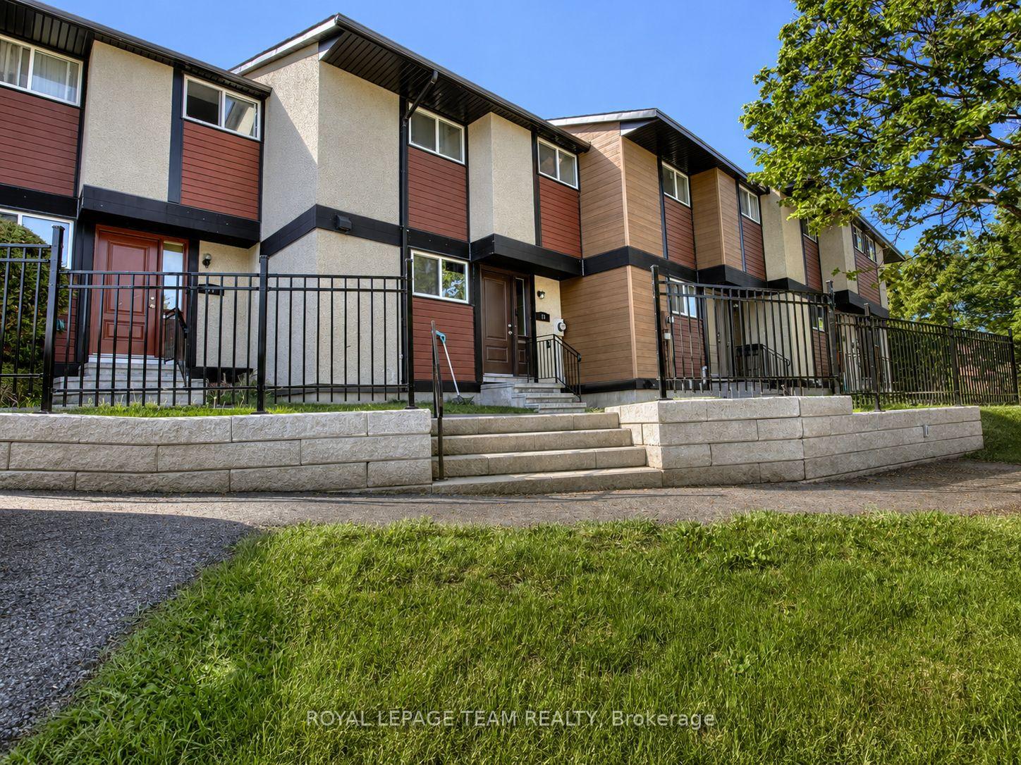 19-mcclintock-way-kanata-ontario-x13436864