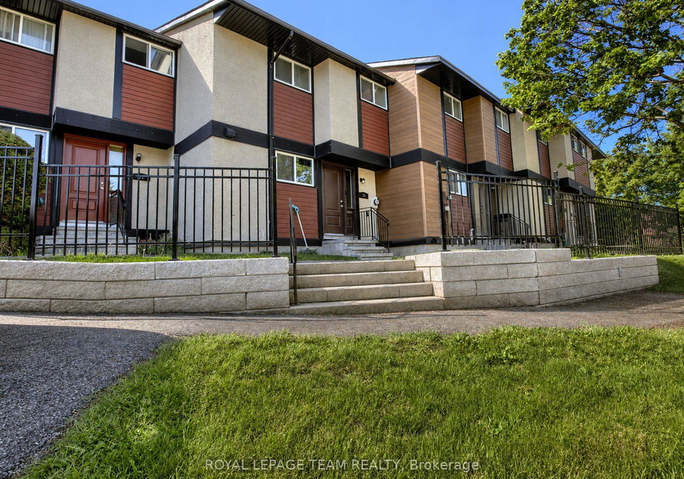19-mcclintock-way-kanata-ontario-x13436864