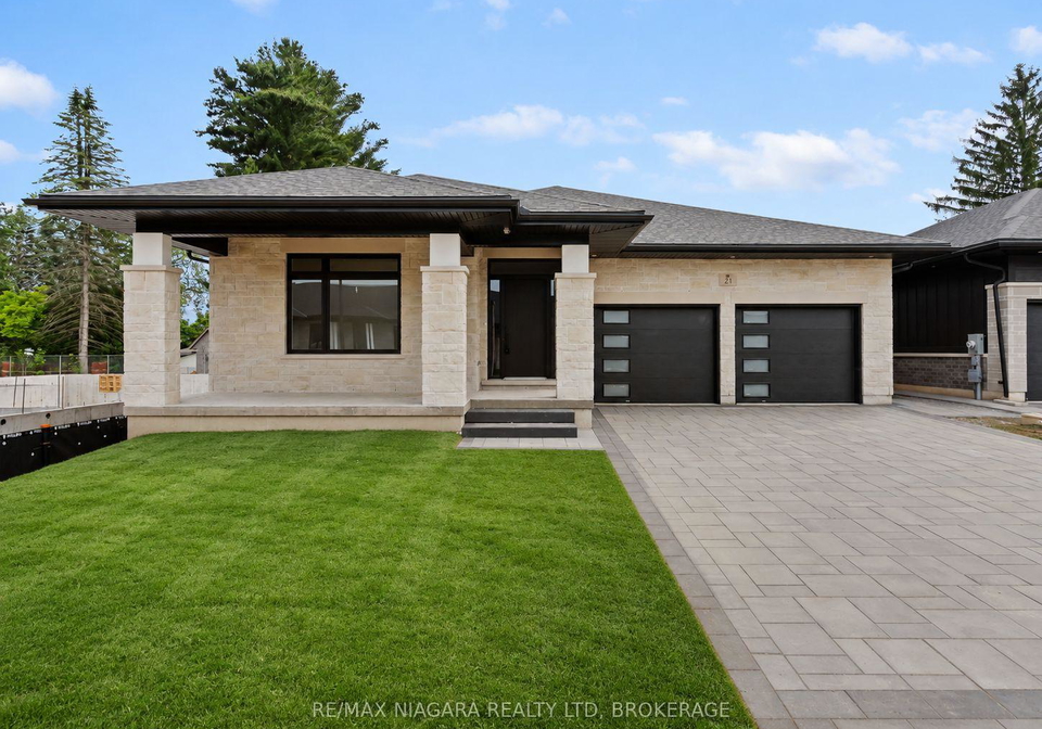 21-accursi-crescent-pelham-ontario-x13436966
