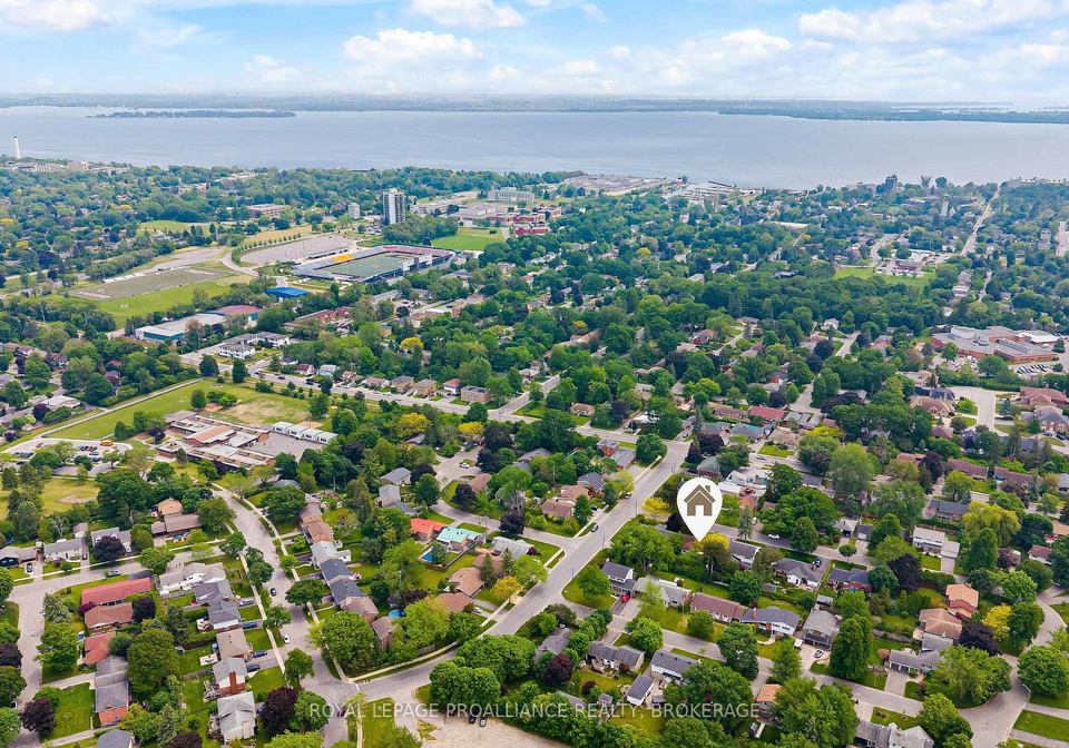5-watts-crescent-kingston-ontario-x13437054