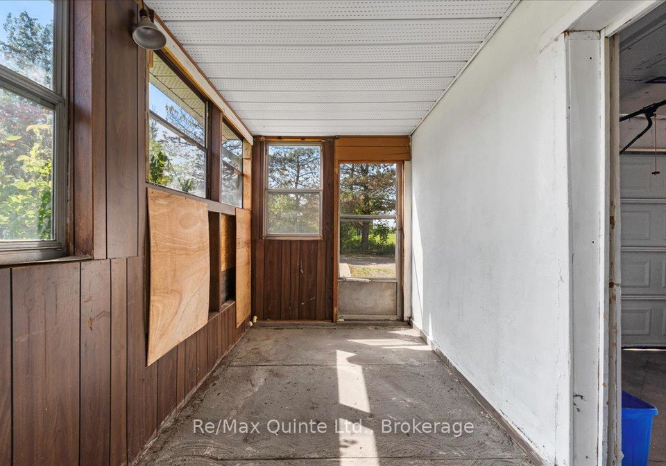 20-county-road-17-prince-edward-county-ontario-x13437082