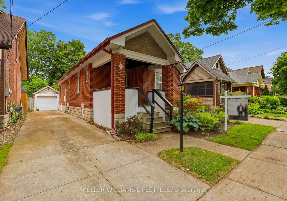 15-lyndhurst-place-london-south-ontario-x13437122