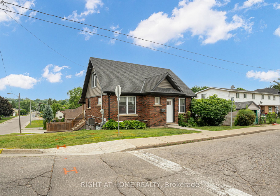 38-washington-street-brant-ontario-x13437272