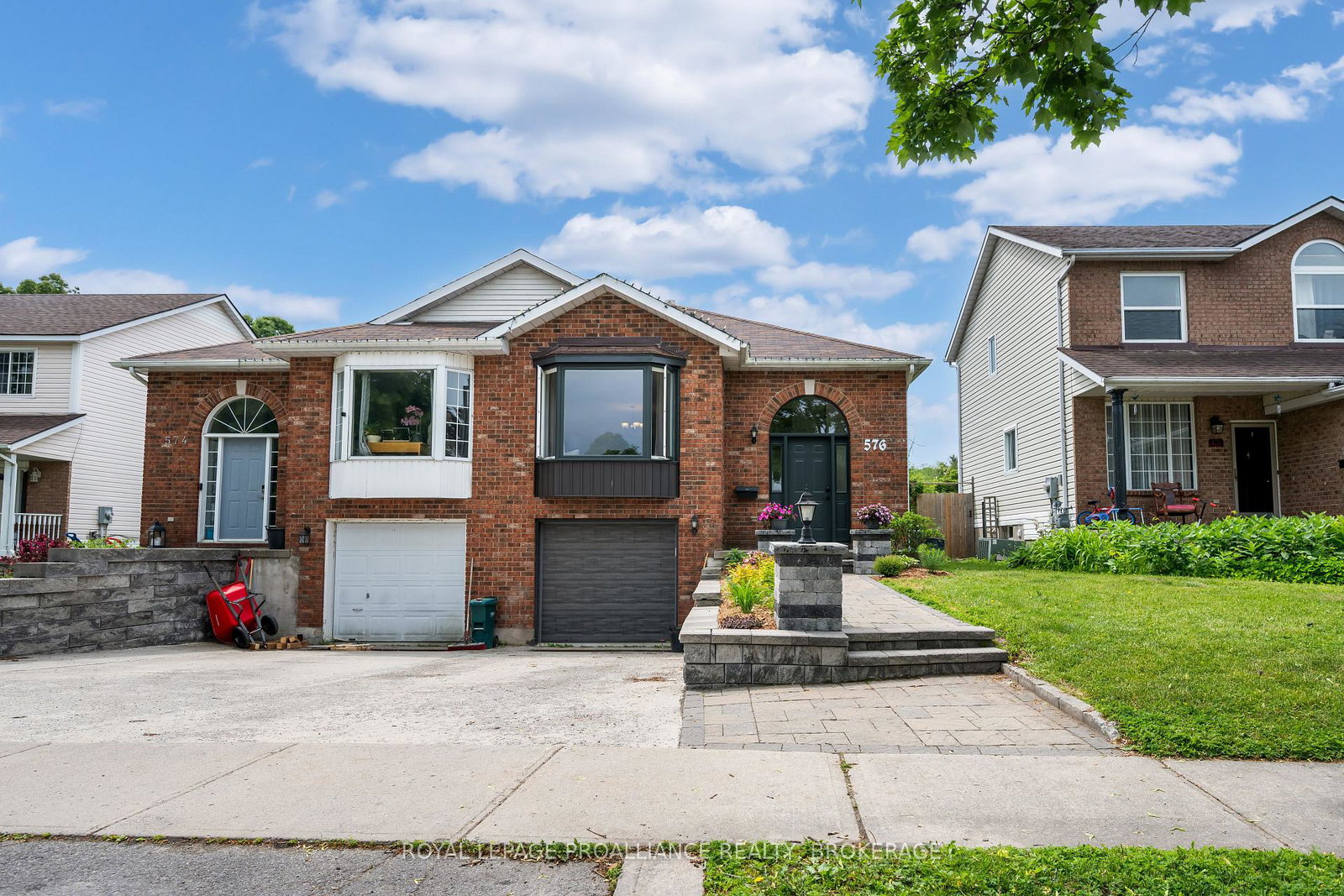 576-barnsley-crescent-kingston-ontario-x13437296