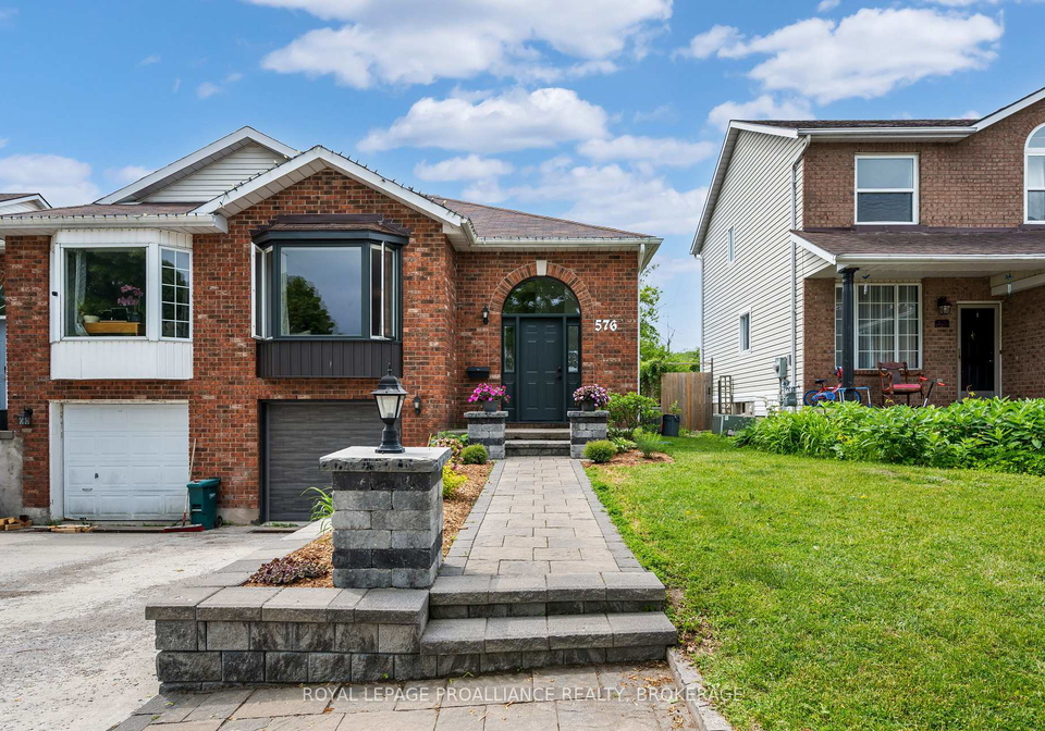 576-barnsley-crescent-kingston-ontario-x13437296