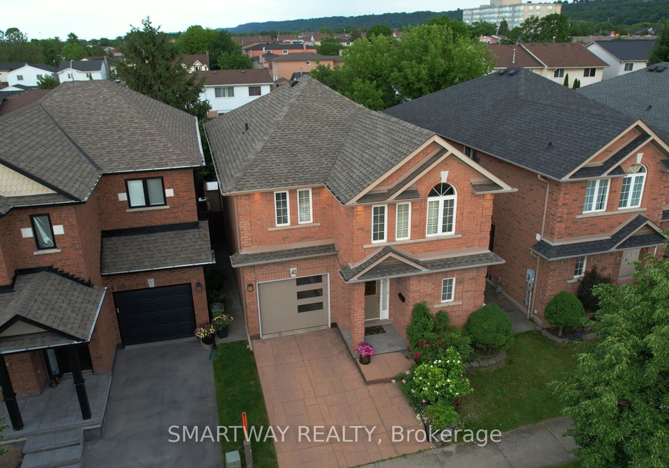 42-peachwood-crescent-hamilton-ontario-x13437312