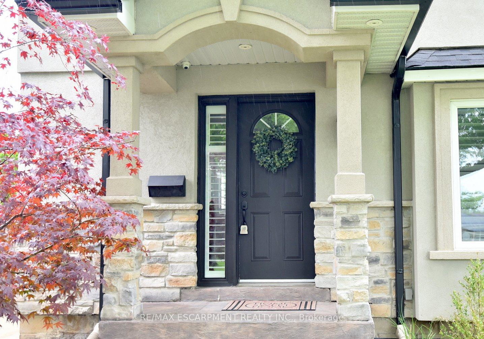 26-kirkland-avenue-hamilton-ontario-x13437508