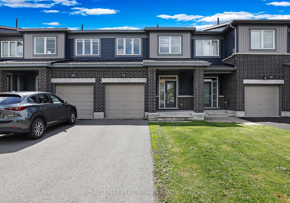 44-gardenpost-terrace-ottawa-ontario-x13437662