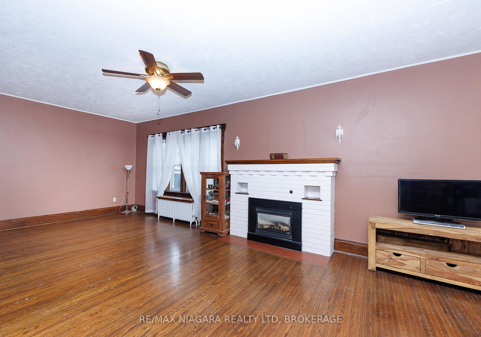4864-simcoe-street-niagara-falls-ontario-x13437832