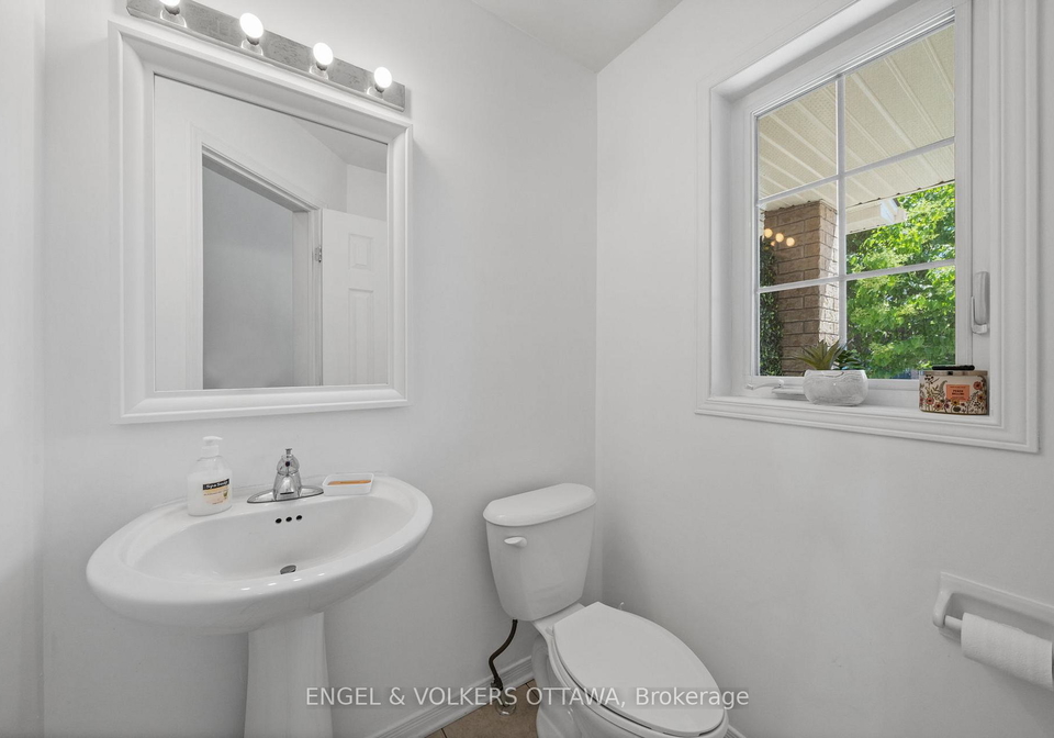212-macoun-circle-ottawa-ontario-x13437934