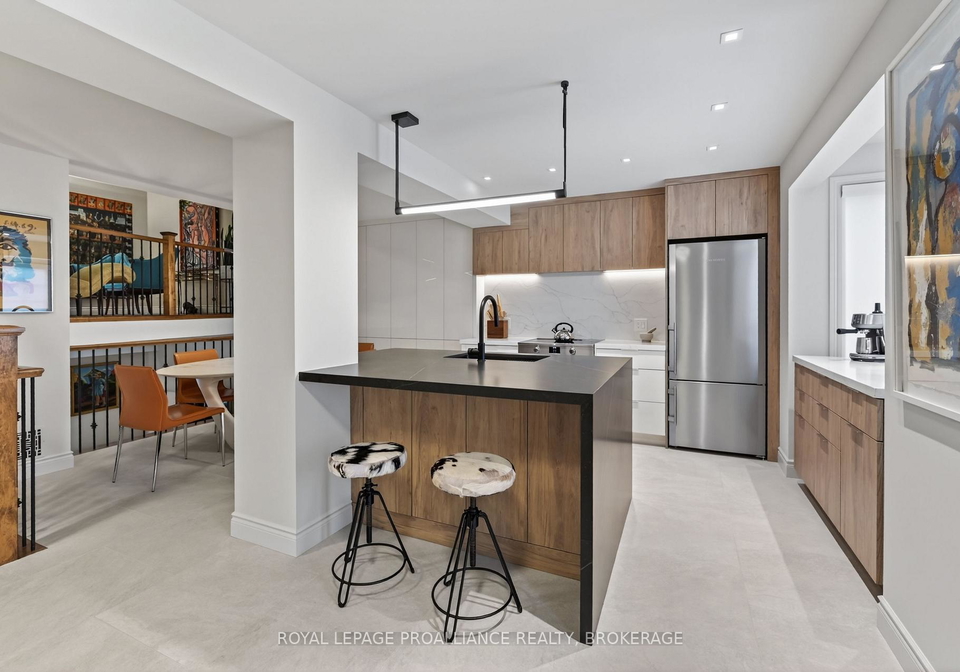 1-place-darmes-kingston-ontario-x13438152