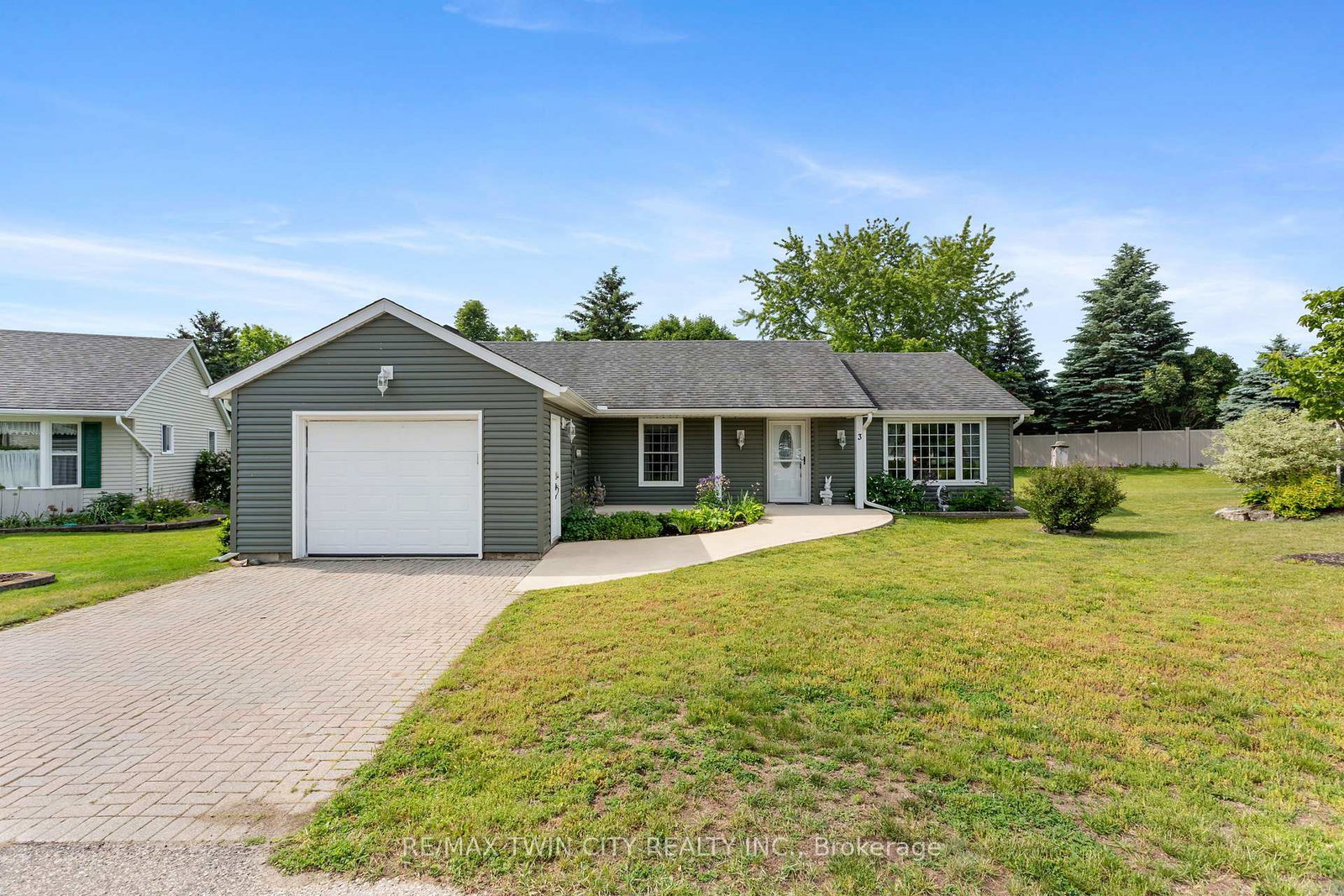 3-e-sunshine-place-wilmot-ontario-x13438196