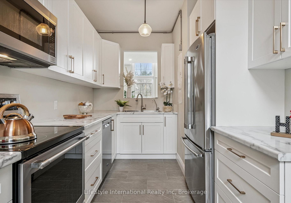 19arthur-street-n-guelph-ontario-x13438208
