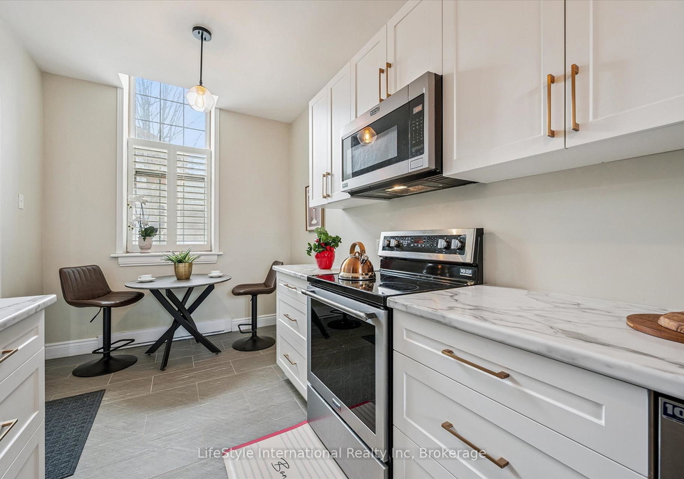 19arthur-street-n-guelph-ontario-x13438208
