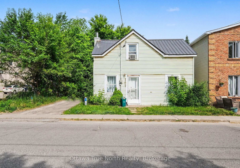 107-e-oxford-street-e-north-grenville-ontario-x13438358
