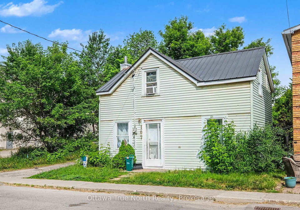 107-e-oxford-street-e-north-grenville-ontario-x13438358