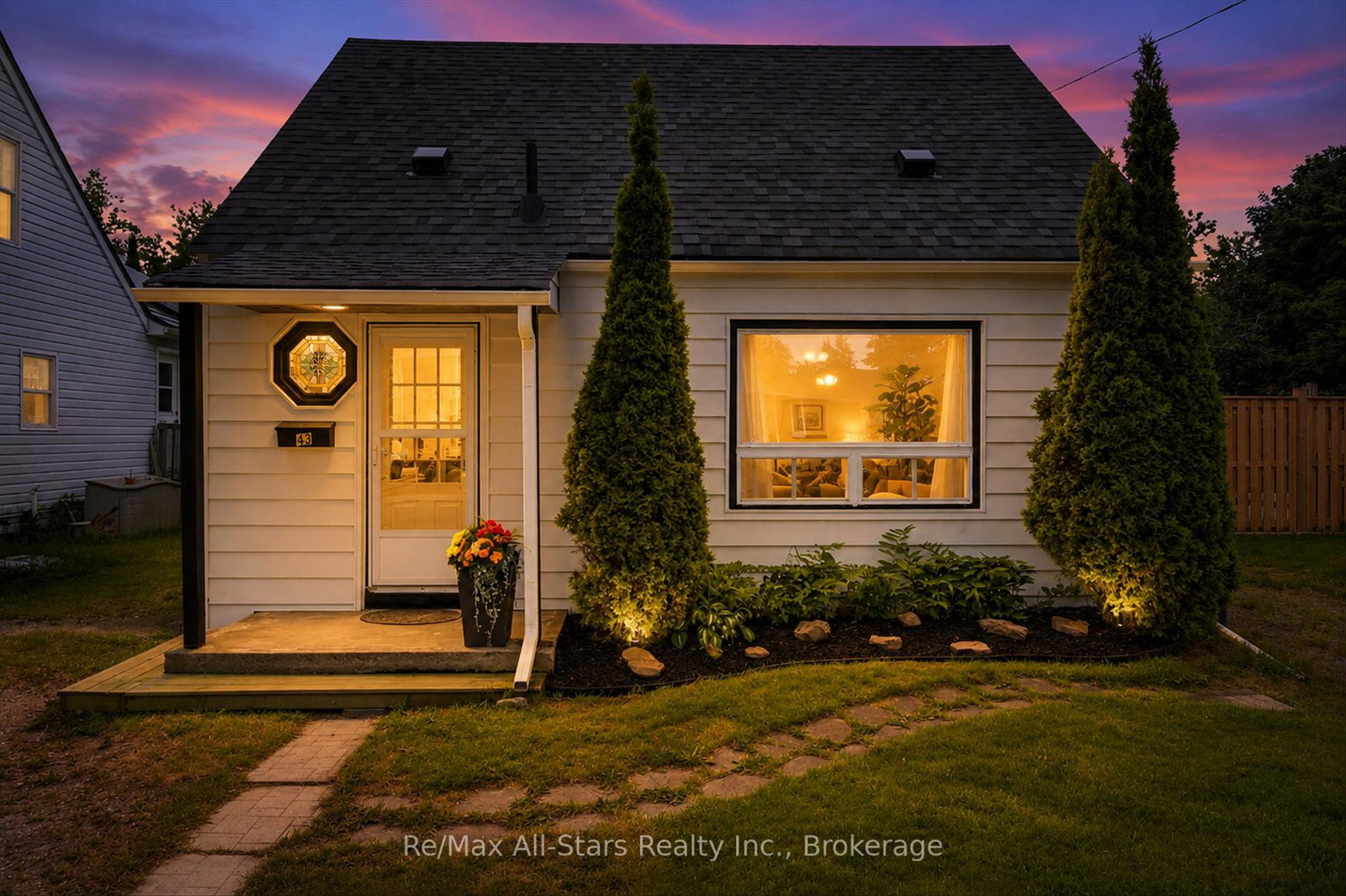 43-melbourne-street-e-kawartha-lakes-ontario-x13438382