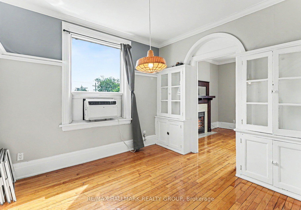 1071-gladstone-avenue-ottawa-ontario-x13438444