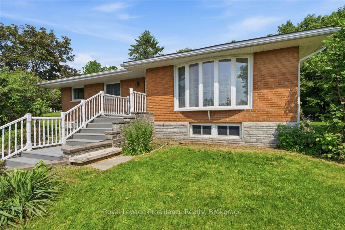 68-riverside-parkway-quinte-west-ontario-x13438592